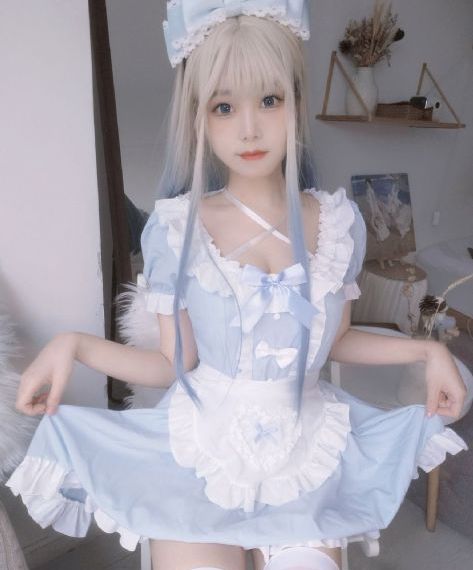 天降女子从二楼掉下来了人物樱花