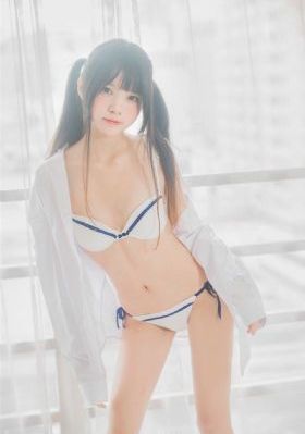 美女用手扒开自己下面